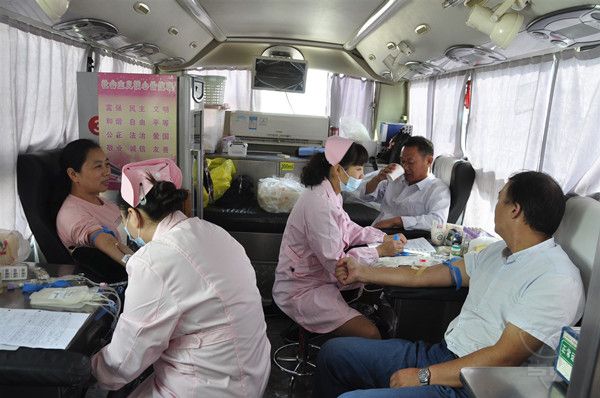 农场公司积极组织志愿者参与无偿献血活动