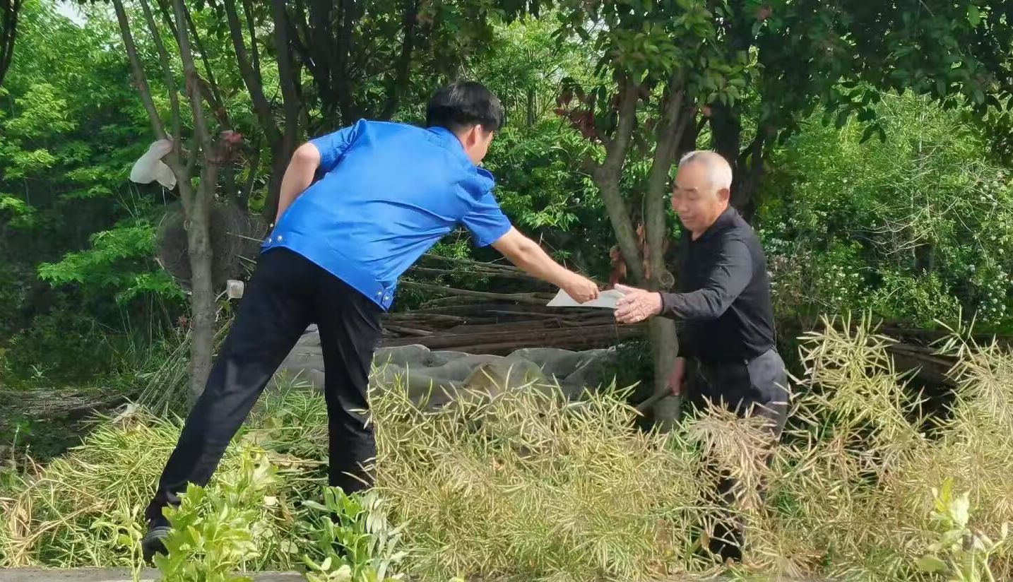 变“旁观者”为“参与者” 共同描绘美丽乡村新画卷